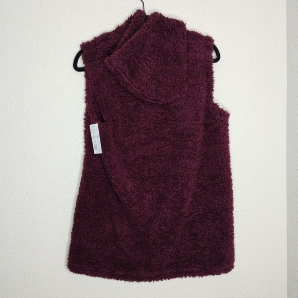 Jockey Maroon Hooded Sherpa Vest - Picture 5 of 6